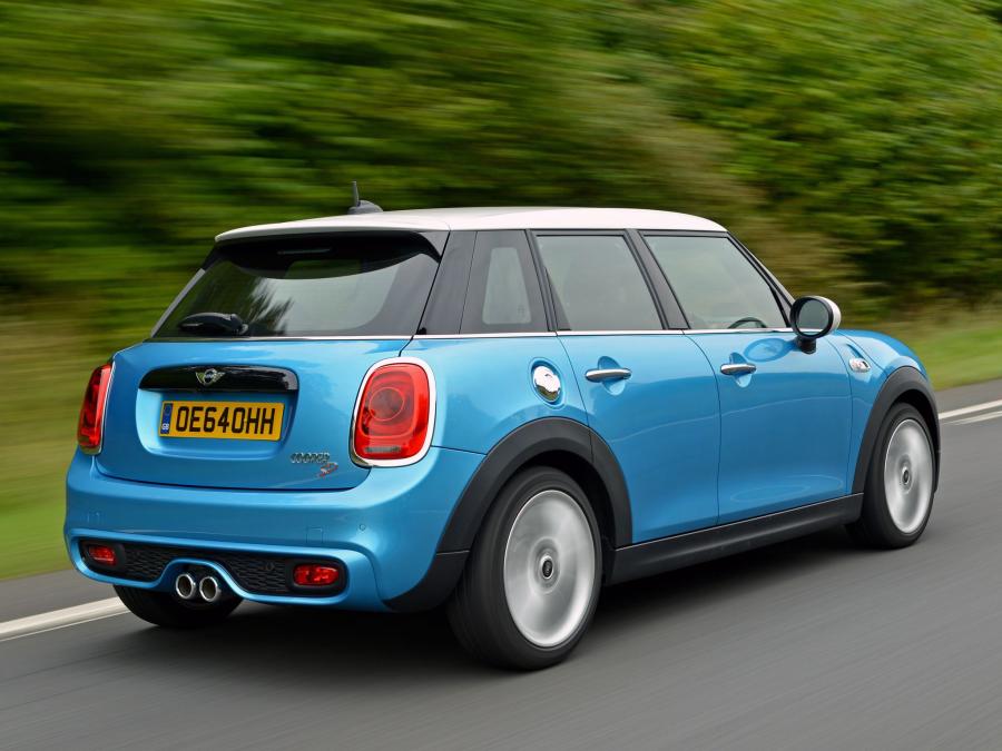  Mini Cooper SD 5-Door 2014 года  (UK) (фото 23 из 35)